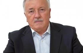 Галип Галипов выразил соболезнования директору Игалинской школы Гасану Гасанову в связи с уходом из жизни отца