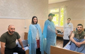 Представители Фонда «Защитники Отечества» Дагестана и Военно-социального центра Минобороны РФ посетили госпиталь в Буйнакске