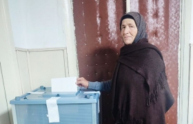 Тетя бойца СВО из села Цилитль Кинайнат Магомедова воспользовалась правом голоса