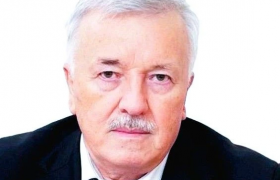 Галип Галипов поздравил с Международным женским днём 