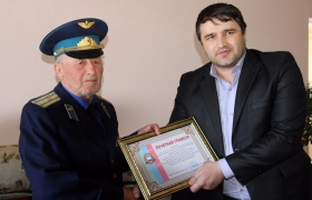 Встреча с летчиком Магомедом Казанбиевым состоялась в Гумбетовском районе