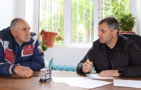 Заместитель главы Гумбетовского района Рамазан Ахмеднабиев посетил Чиркатинскую ДЮСШ